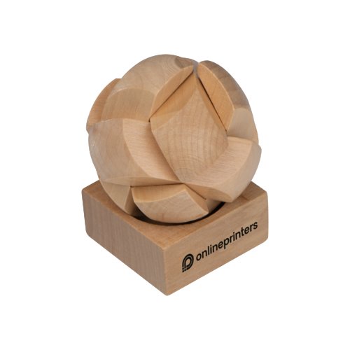 Jeu de patience en bois clair avec base.