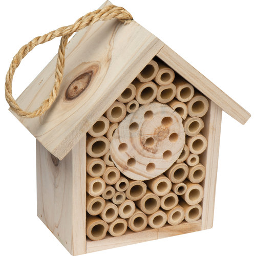Htel  insectes beige en bois avec dispositif de suspension.
