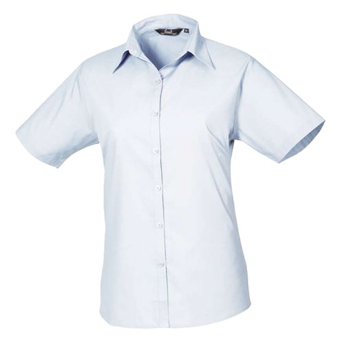Blouse en popeline bleu clair  manches courtes.