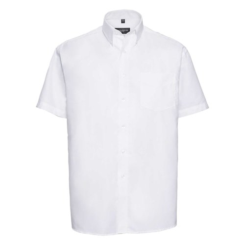 Chemise blanche  manches courtes en mlange de coton avec patte de boutonnage et poche poitrine.