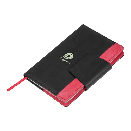 Carnet rouge avec couverture rigide et marque-page.