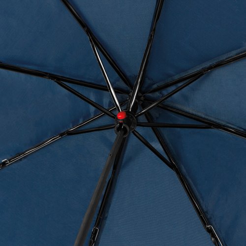Parapluie de poche bleu fonc en RPET avec housse et dragonne.