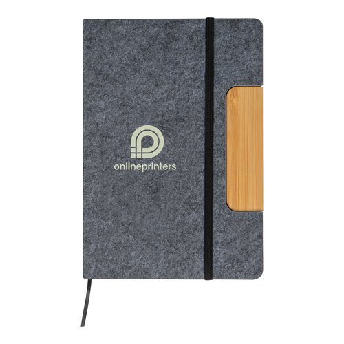 Carnet en feutre gris avec lastique et dtail en bambou.