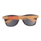 Lunettes de soleil avec monture en plastique et branches en lige.