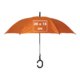Parapluie orange avec une poigne spciale.