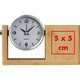 Pot  crayons couleur bois avec horloge analogique.